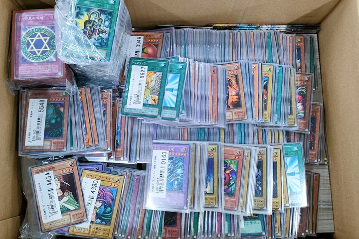 遊戯王ノーマル買取】大量まとめ売り歓迎！仕分け不要で簡単査定｜トレトク